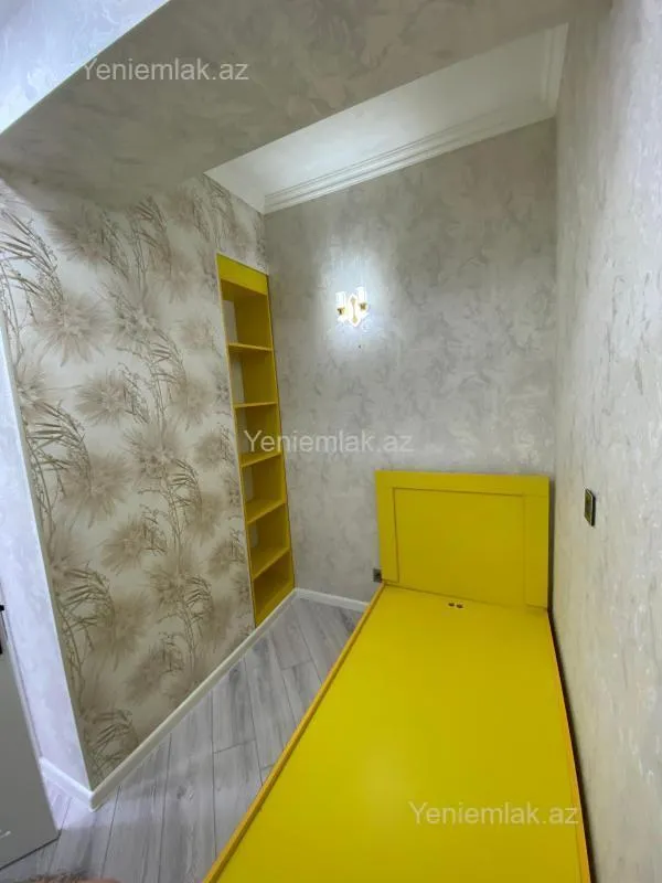 Satılır 3 otaqlı yeni tikili 82 m²