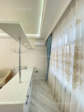 Satılır 3 otaqlı yeni tikili 82 m²