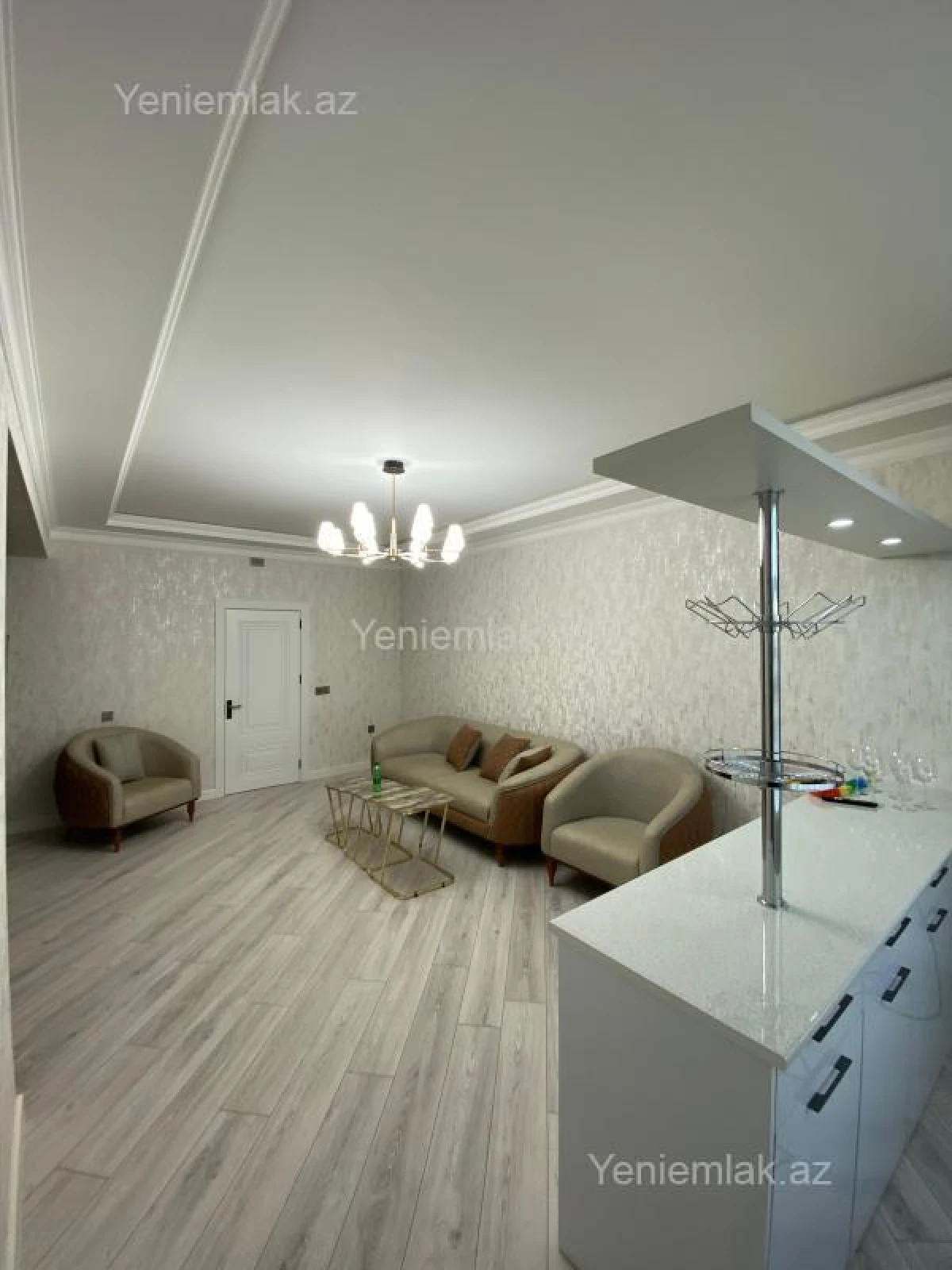Satılır 3 otaqlı yeni tikili 82 m²