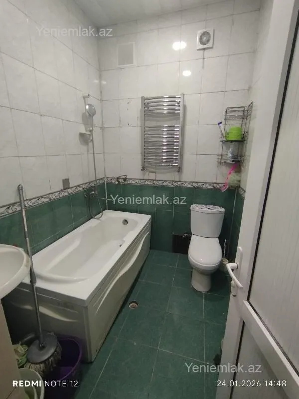 Satılır 5 otaqlı həyət evi 140 m²