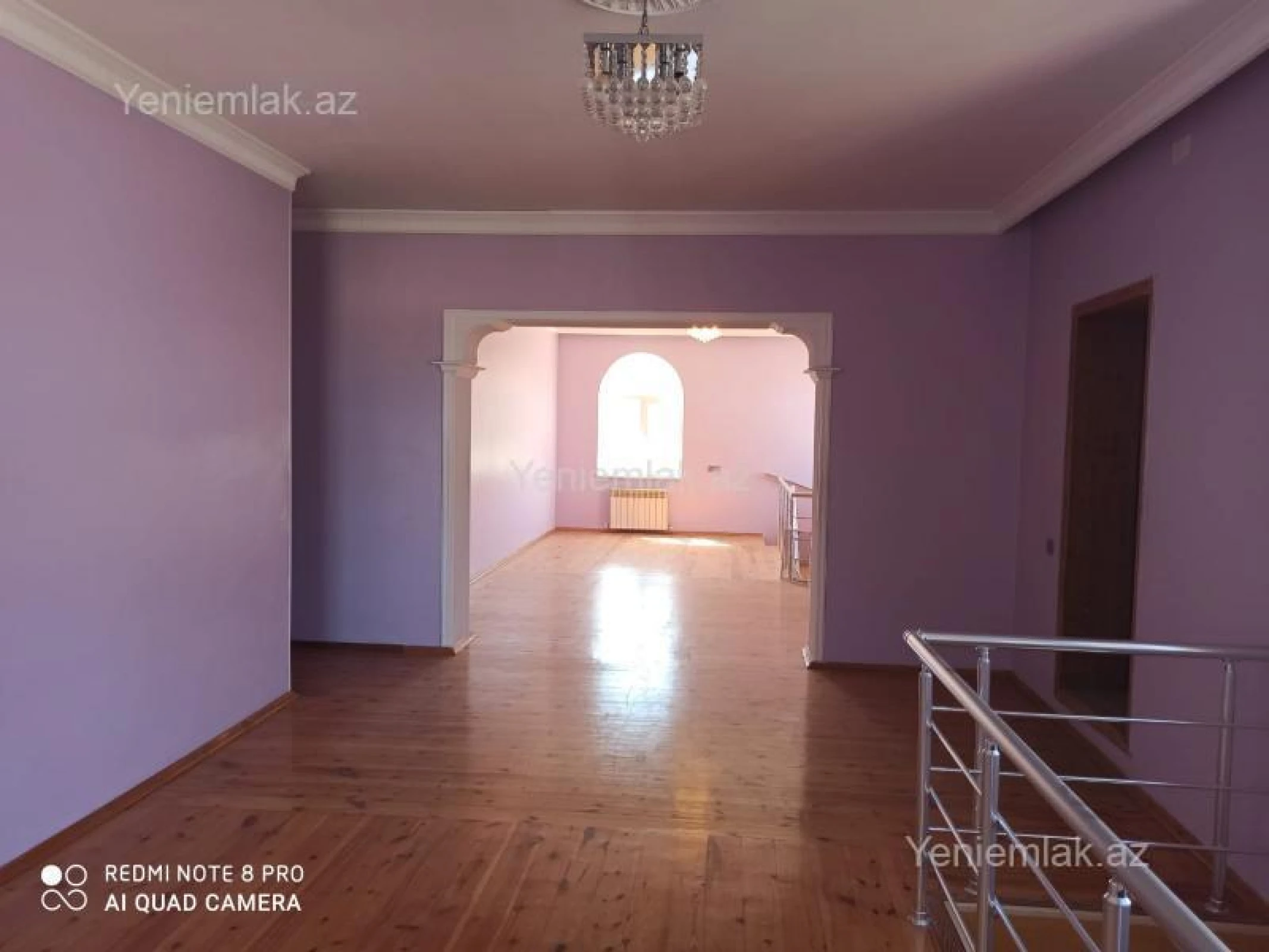 Satılır 8 otaqlı həyət evi 300 m²