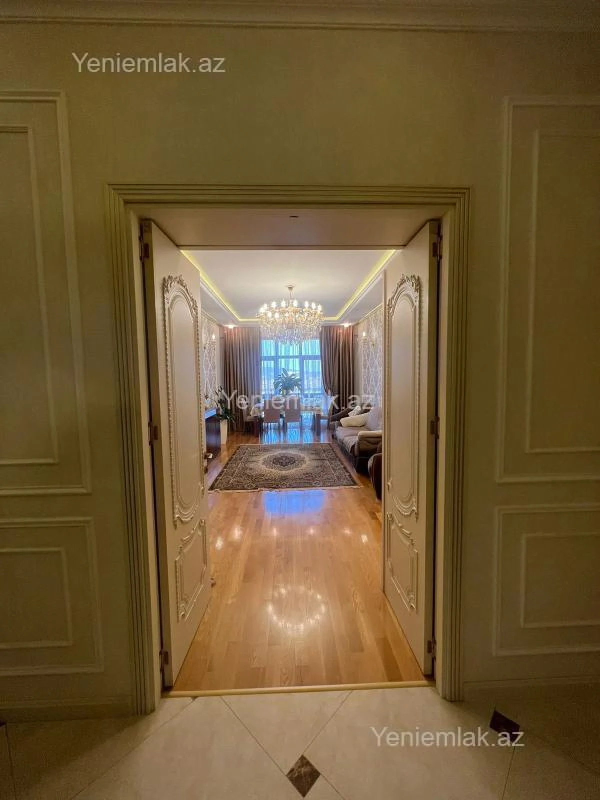 Satılır 3 otaqlı yeni tikili 140 m²