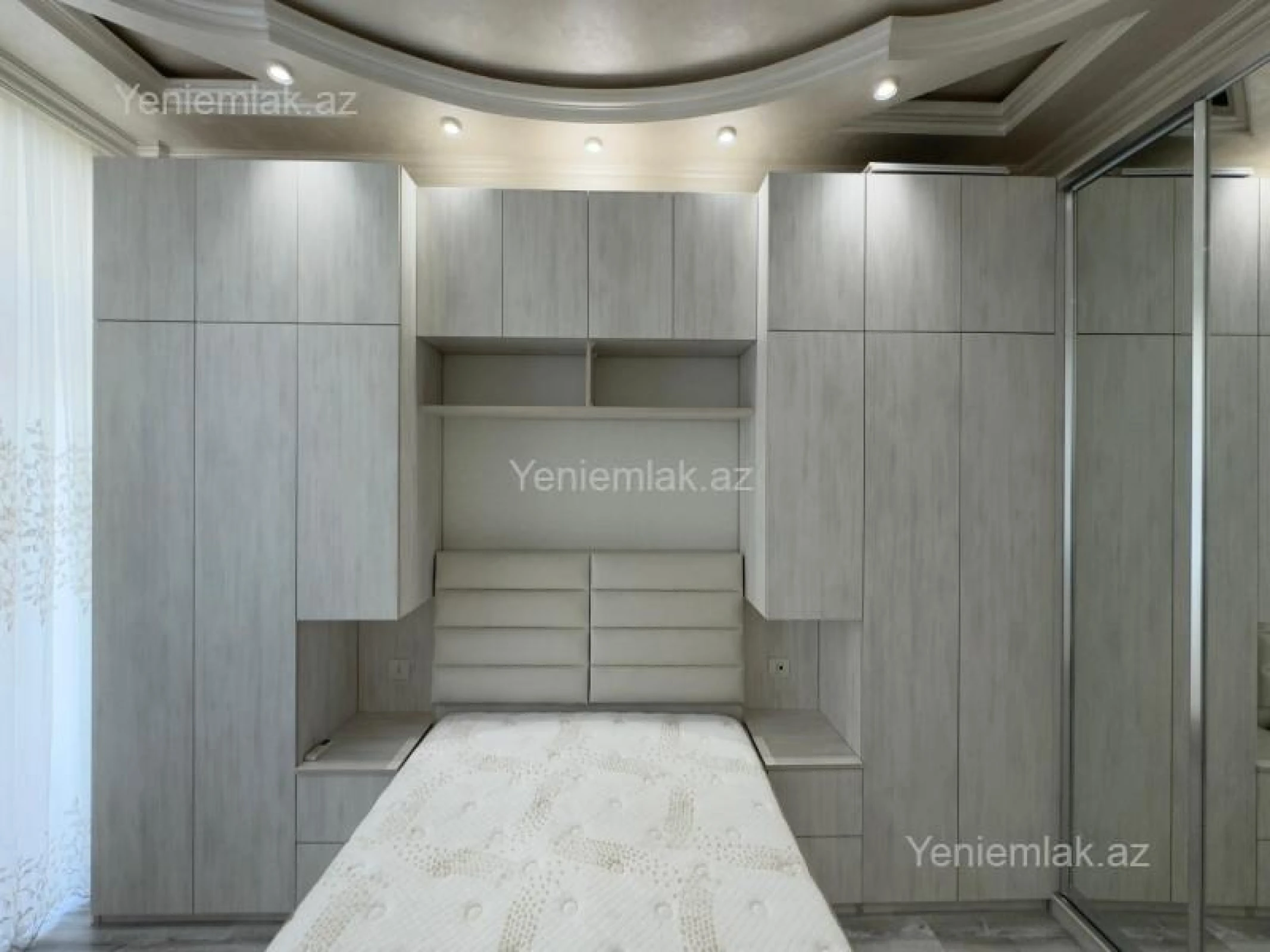 Satılır 4 otaqlı yeni tikili 145 m²
