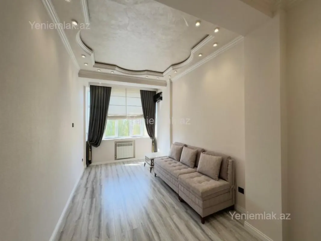 Satılır 4 otaqlı yeni tikili 145 m²