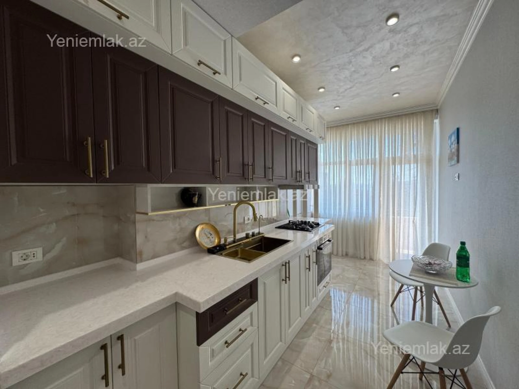 Satılır 4 otaqlı yeni tikili 145 m²