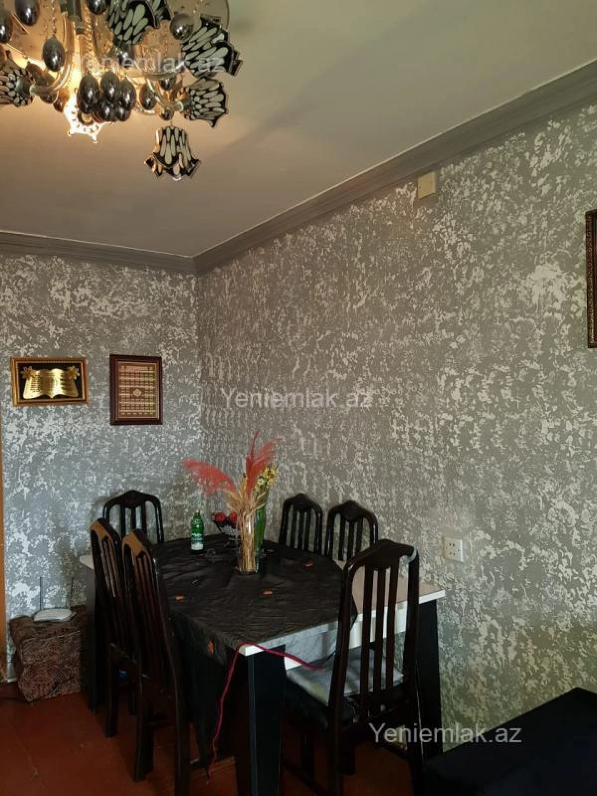 Satılır 2 otaqlı köhnə tikili 47 m²