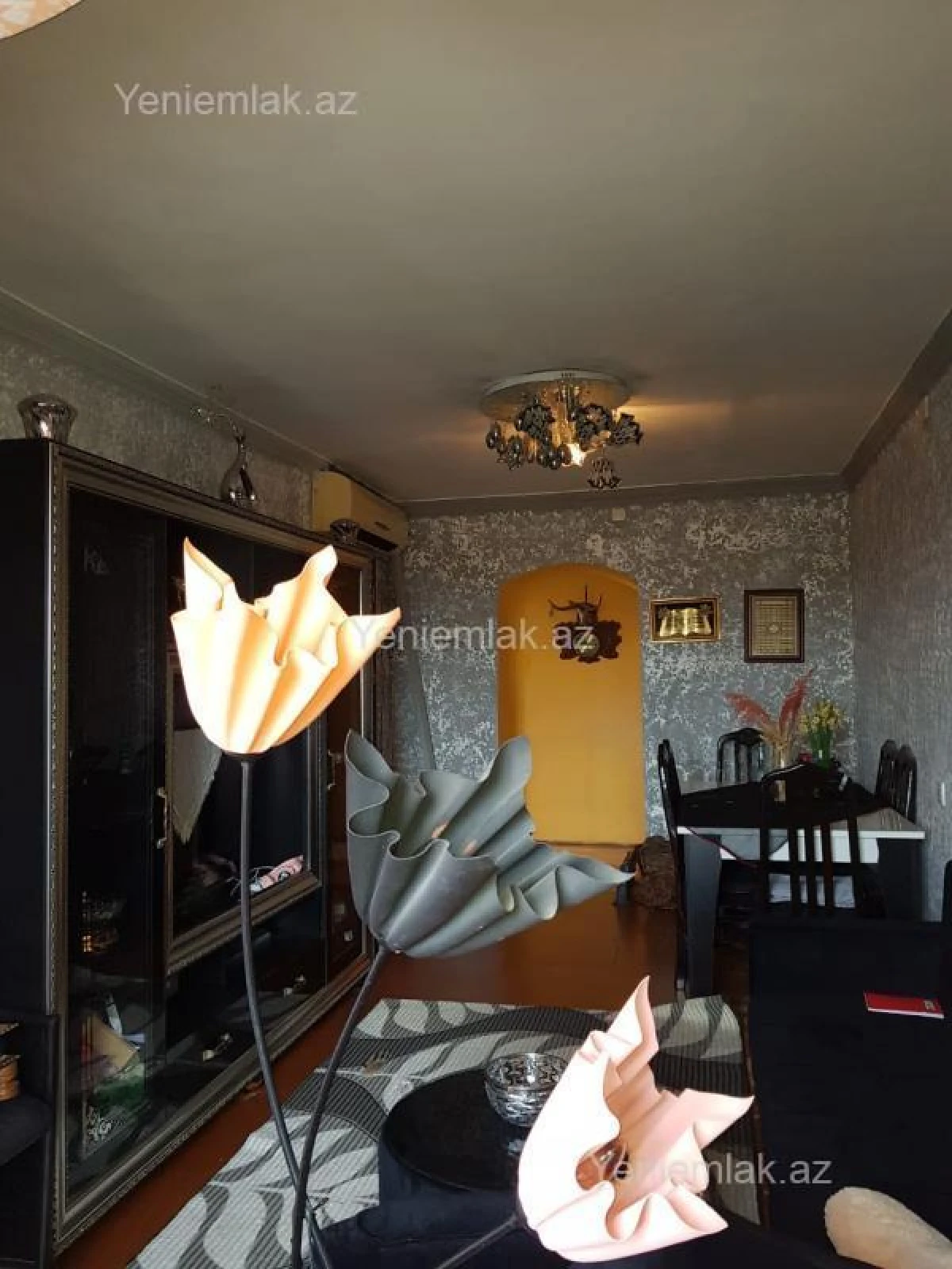 Satılır 2 otaqlı köhnə tikili 47 m²