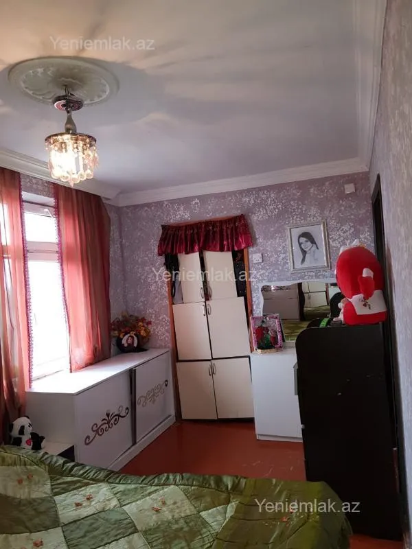 Satılır 2 otaqlı köhnə tikili 47 m²