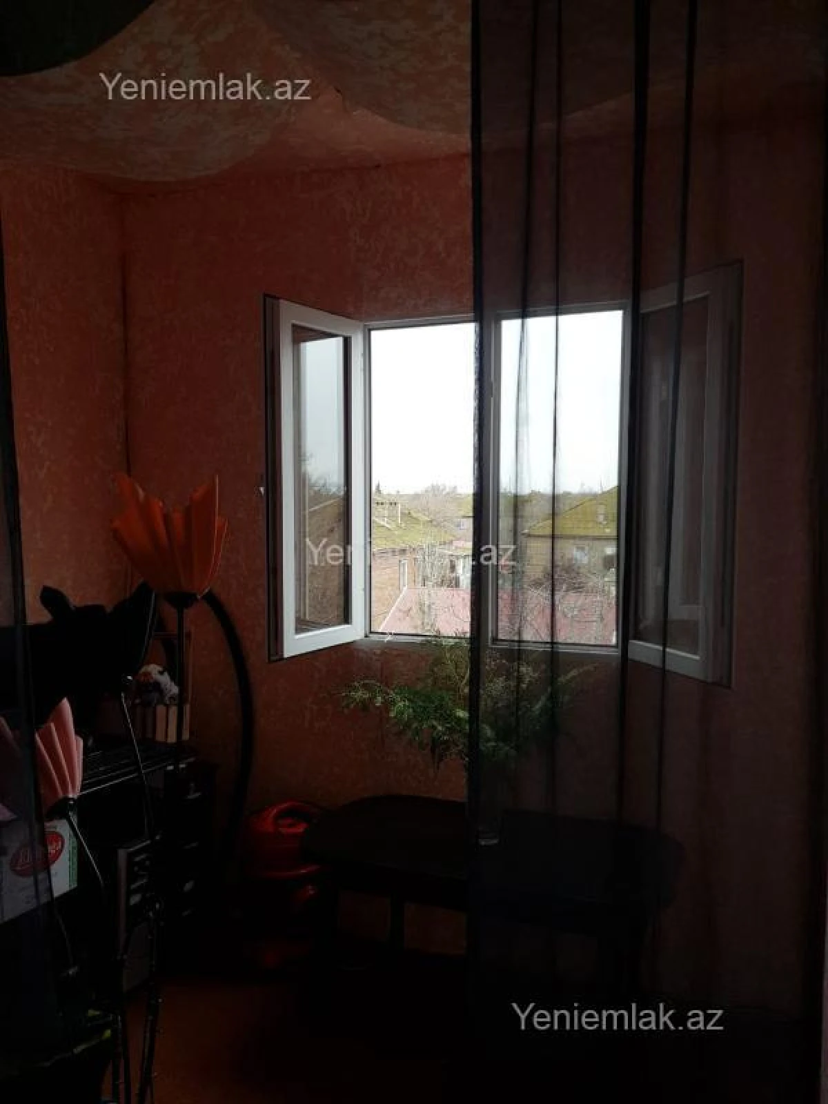 Satılır 2 otaqlı köhnə tikili 47 m²