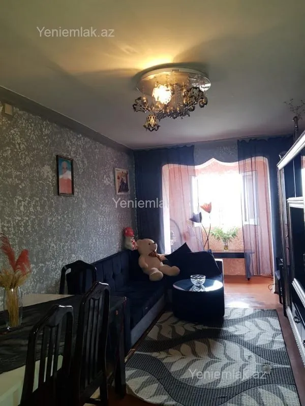 Satılır 2 otaqlı köhnə tikili 47 m²