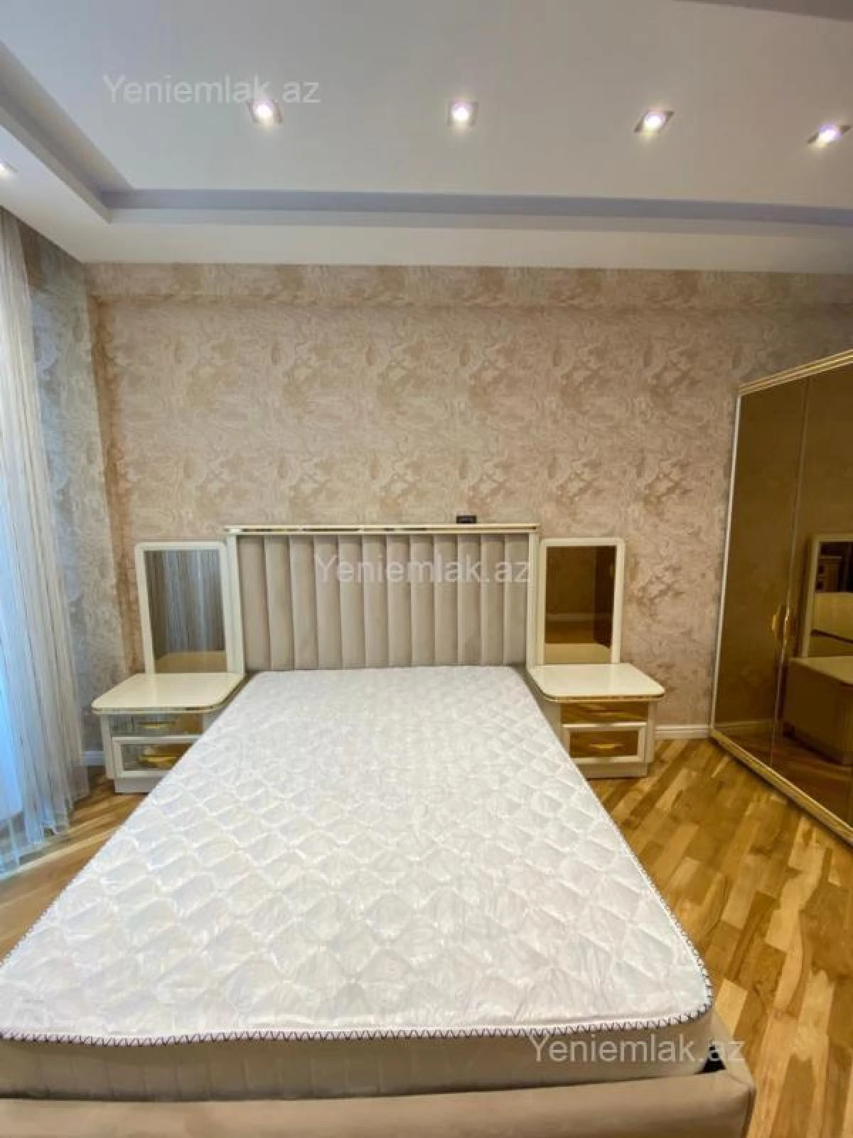 Satılır 4 otaqlı yeni tikili 175 m²