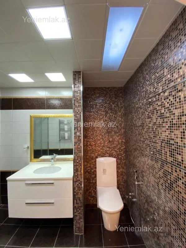 Satılır 4 otaqlı yeni tikili 175 m²