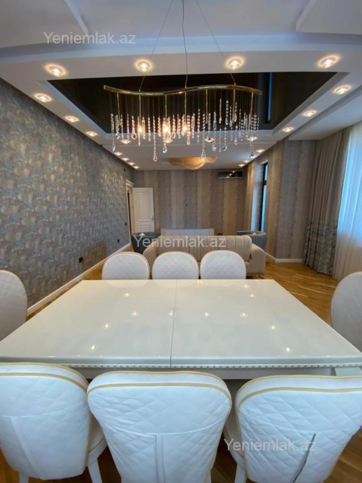 Satılır 4 otaqlı yeni tikili 175 m²