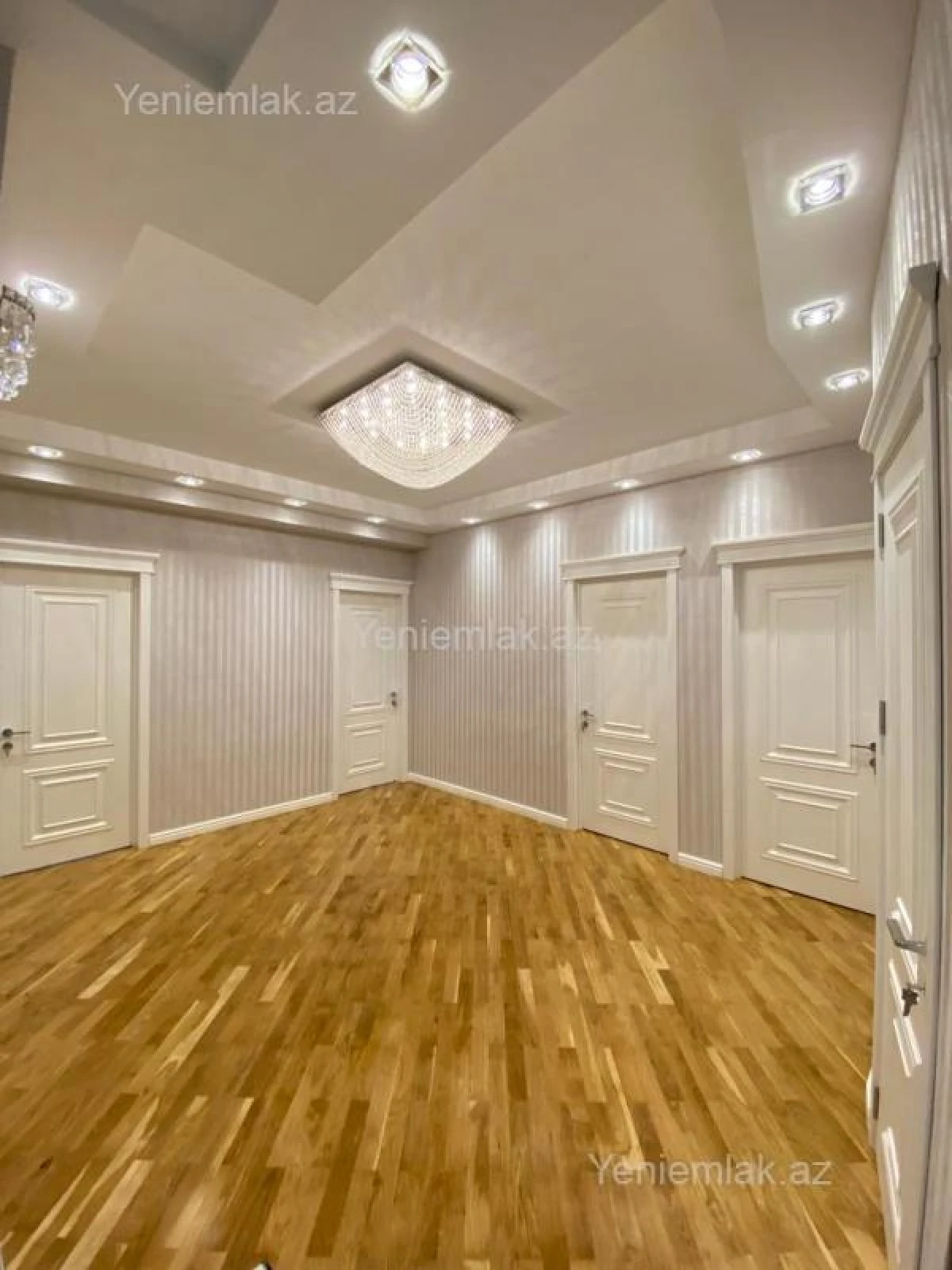 Satılır 4 otaqlı yeni tikili 175 m²