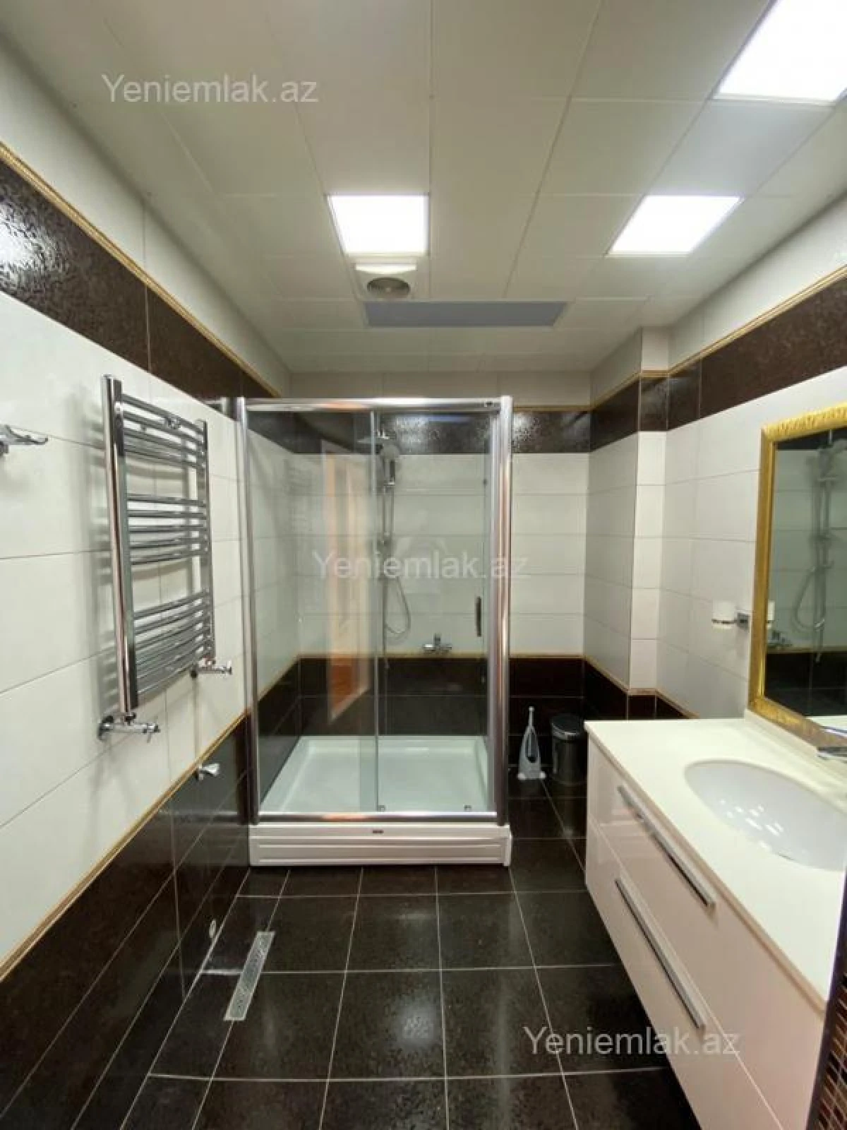 Satılır 4 otaqlı yeni tikili 175 m²