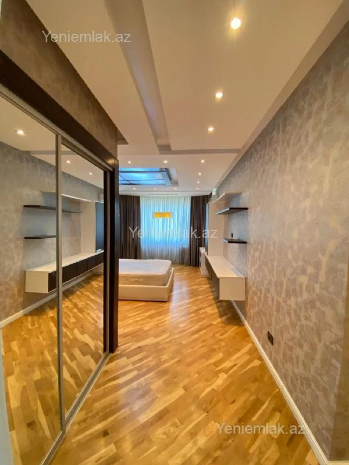 Satılır 4 otaqlı yeni tikili 175 m²