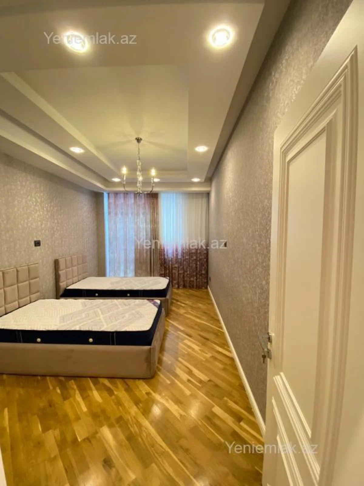 Satılır 4 otaqlı yeni tikili 175 m²