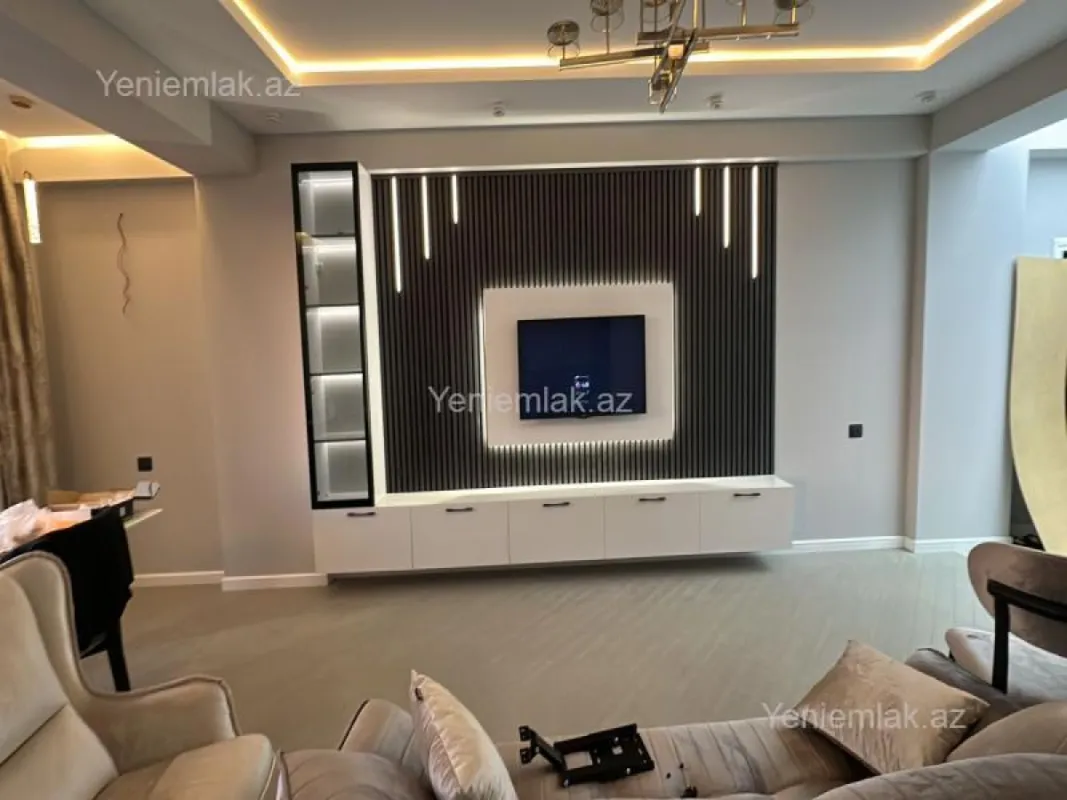 Satılır 3 otaqlı yeni tikili 126 m²