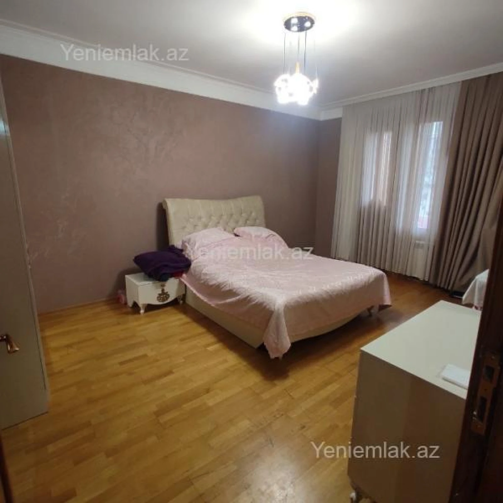 Satılır 3 otaqlı köhnə tikili 95 m²