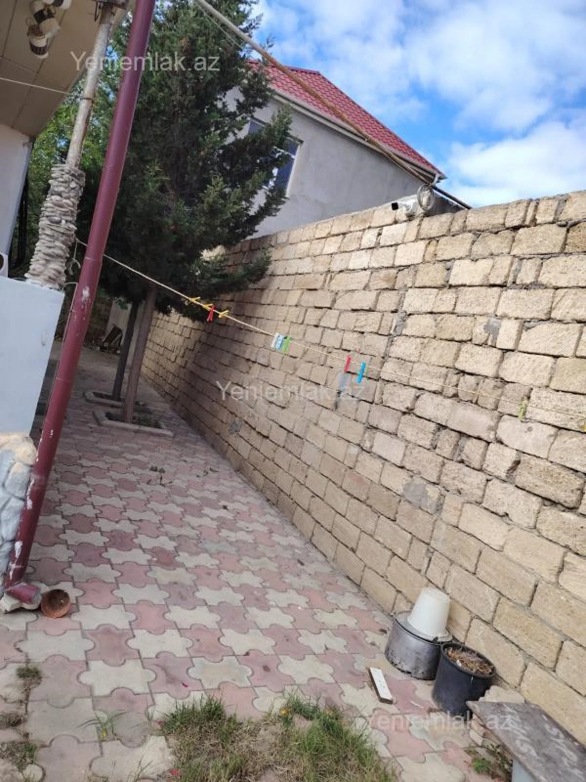 Satılır 4 otaqlı həyət evi 140 m²