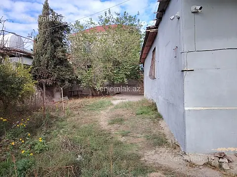 Satılır 4 otaqlı həyət evi 140 m²