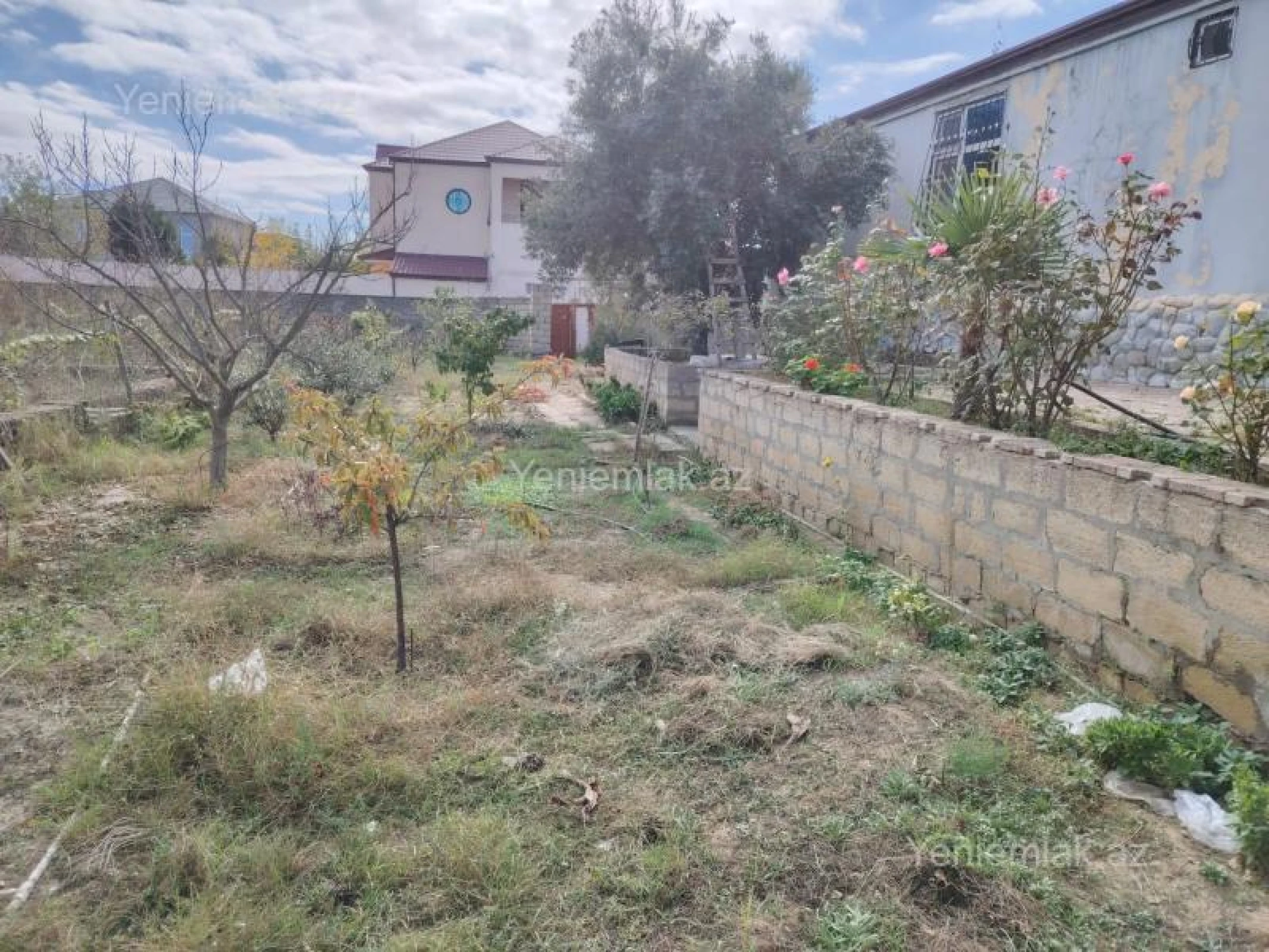 Satılır 4 otaqlı həyət evi 140 m²