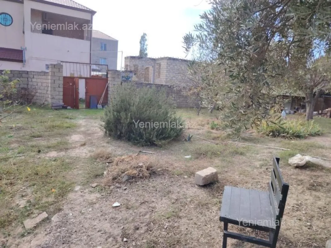 Satılır 4 otaqlı həyət evi 140 m²