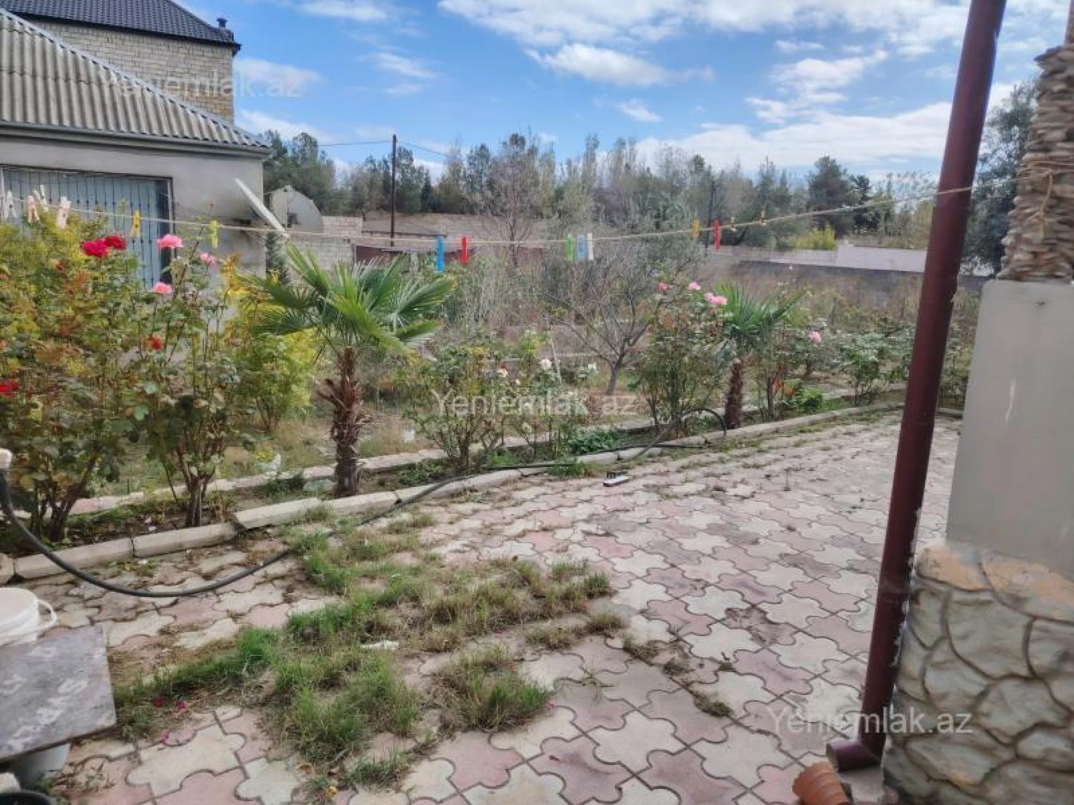 Satılır 4 otaqlı həyət evi 140 m²