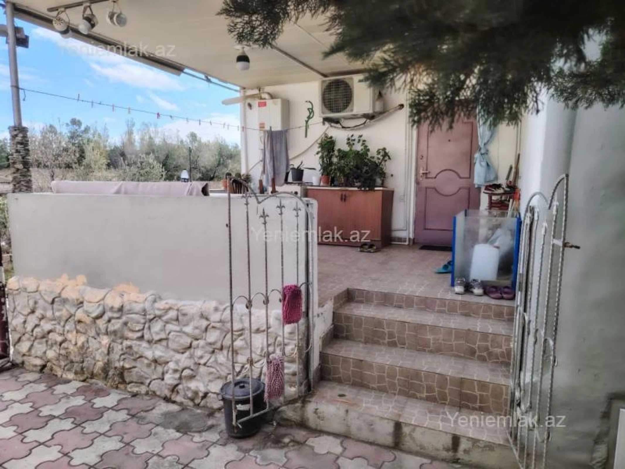 Satılır 4 otaqlı həyət evi 140 m²