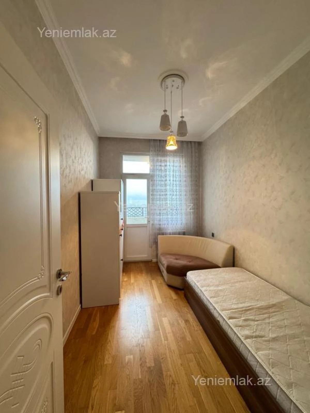 Satılır 3 otaqlı yeni tikili 70 m²