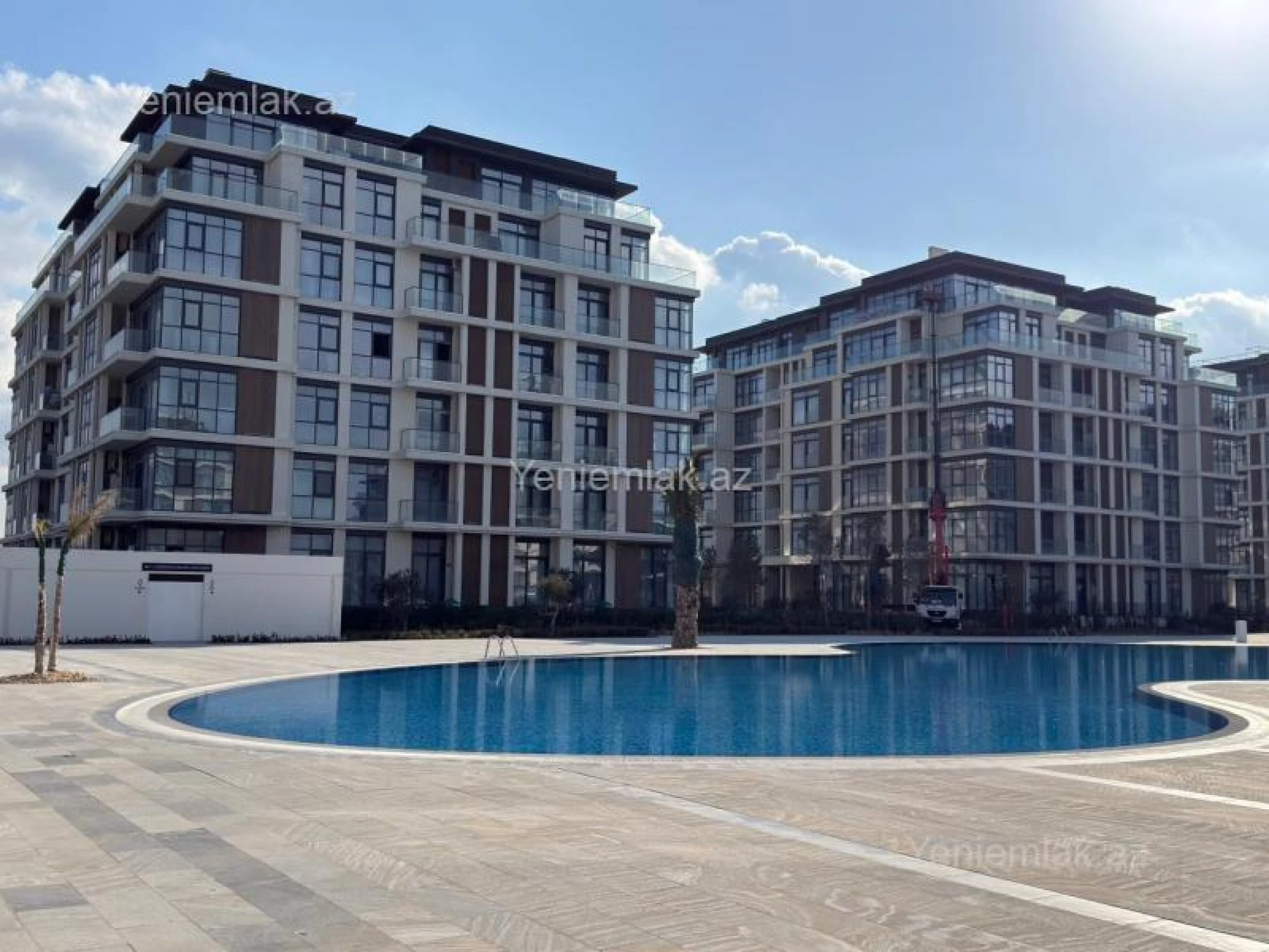 Satılır 2 otaqlı yeni tikili 74 m²