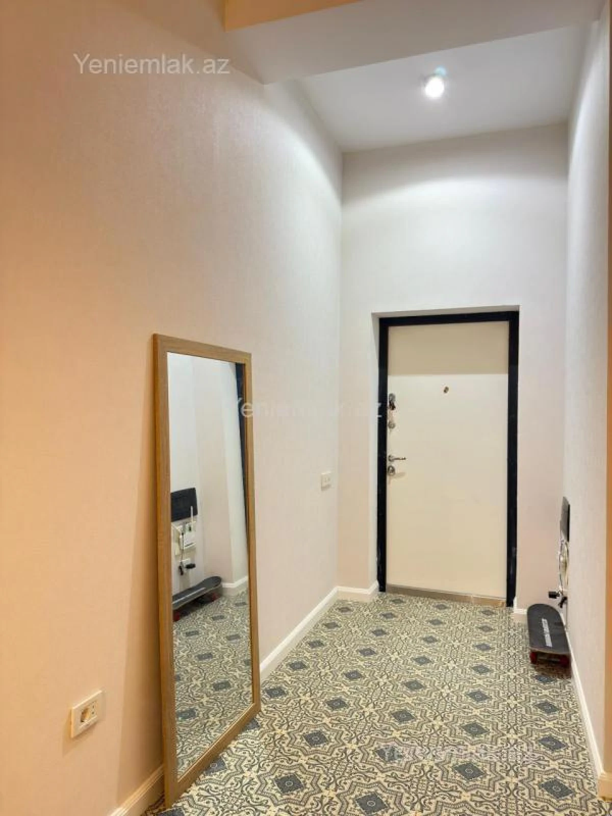 Satılır 2 otaqlı yeni tikili 74 m²