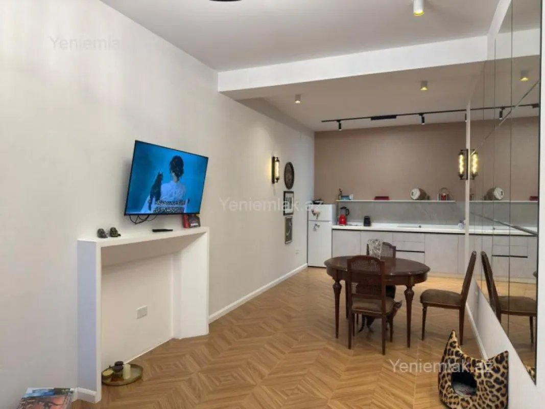 Satılır 2 otaqlı yeni tikili 74 m²