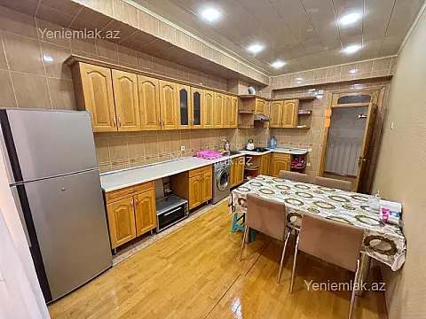 Satılır 3 otaqlı yeni tikili 120 m²