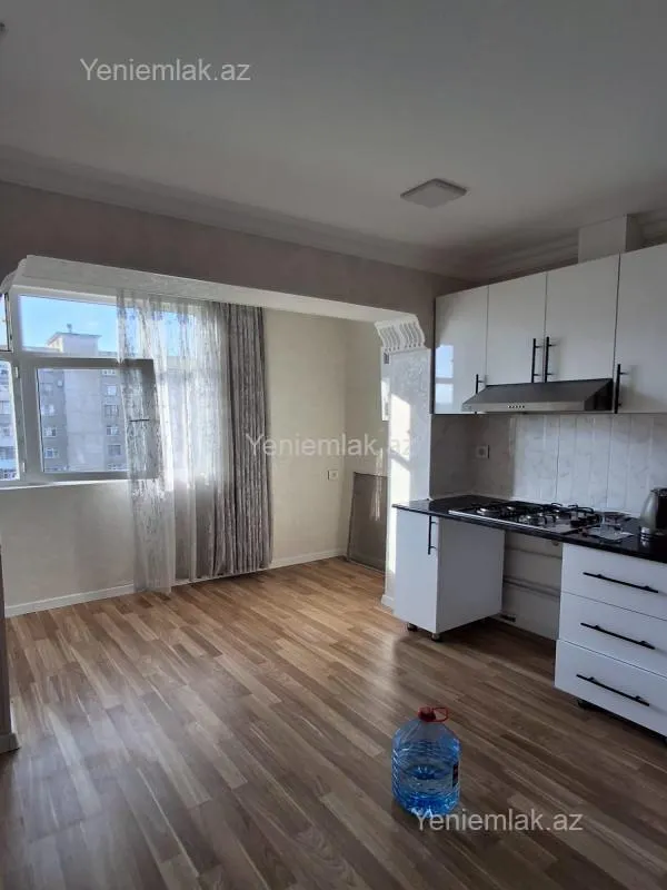 Satılır 2 otaqlı köhnə tikili 60 m²