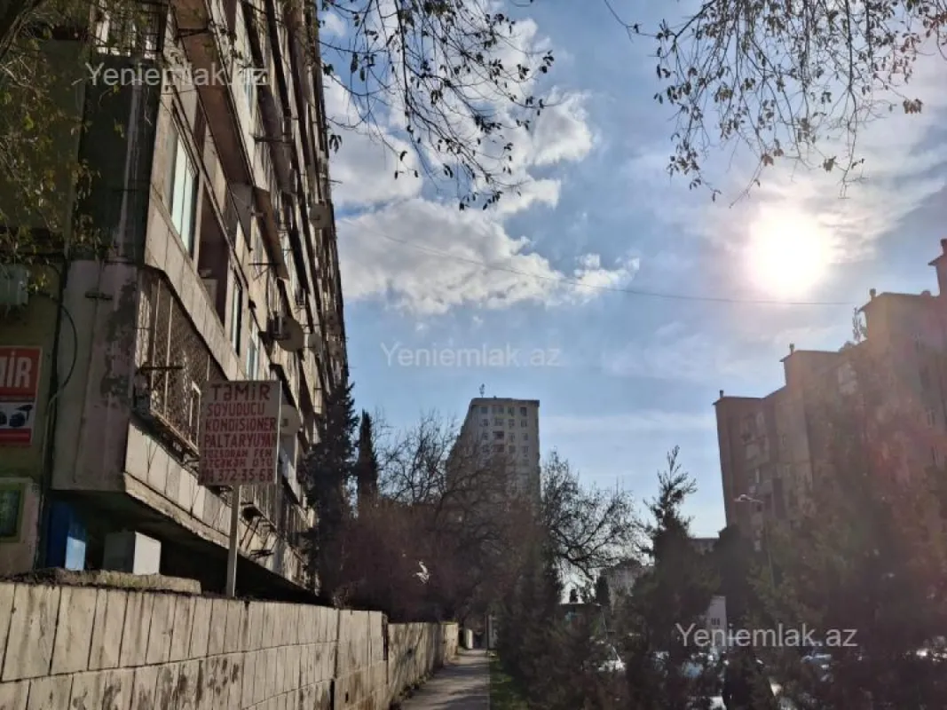 Satılır 2 otaqlı köhnə tikili 60 m²