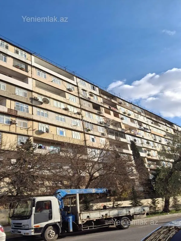 Satılır 2 otaqlı köhnə tikili 60 m²