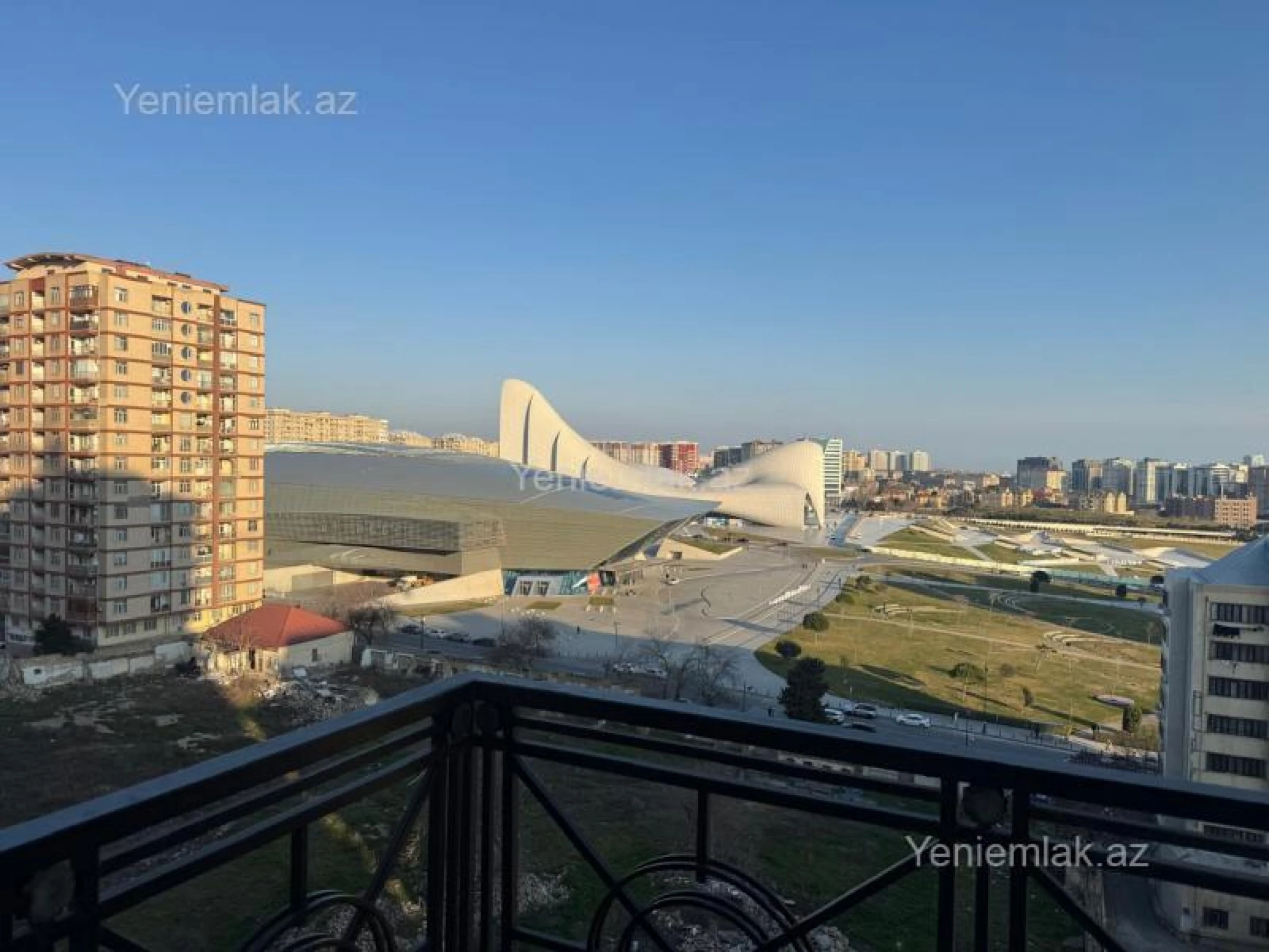 Satılır 4 otaqlı yeni tikili 120 m²