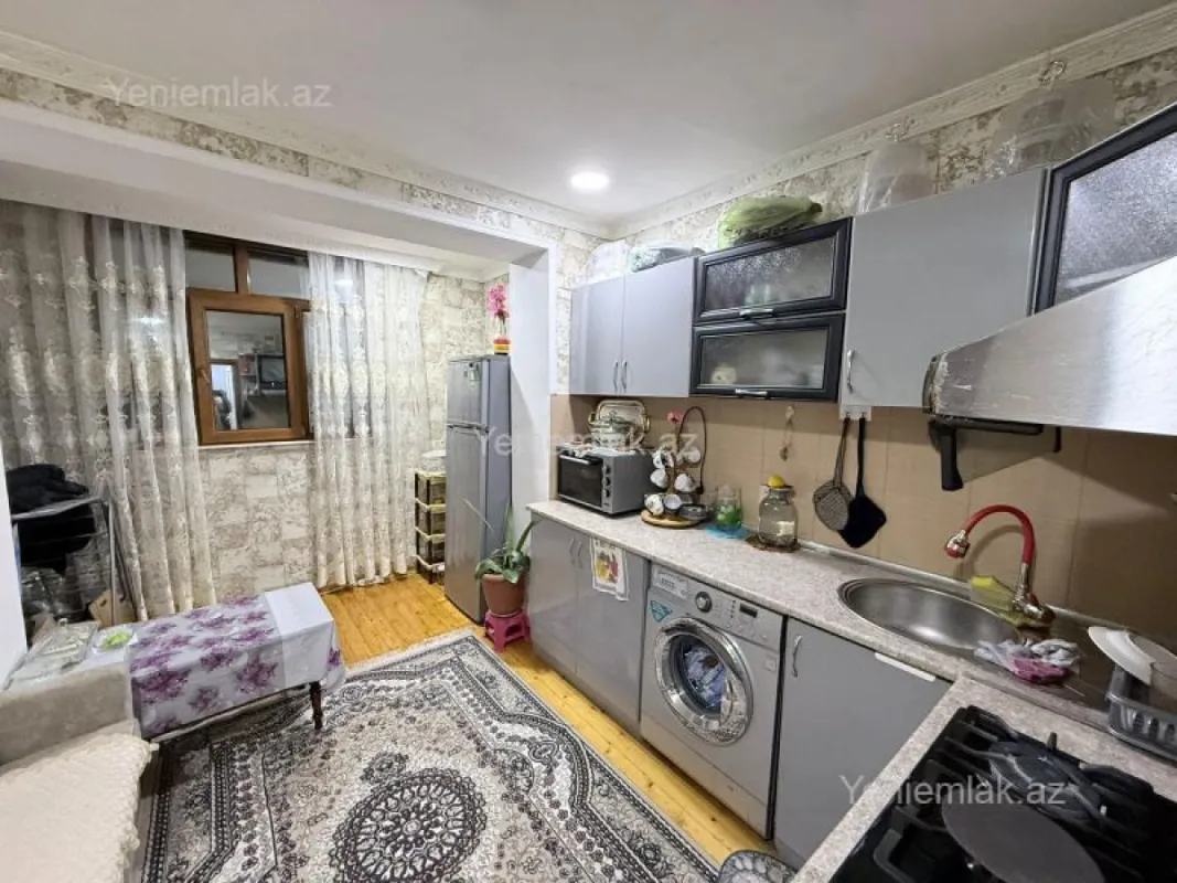Satılır 2 otaqlı köhnə tikili 54 m²