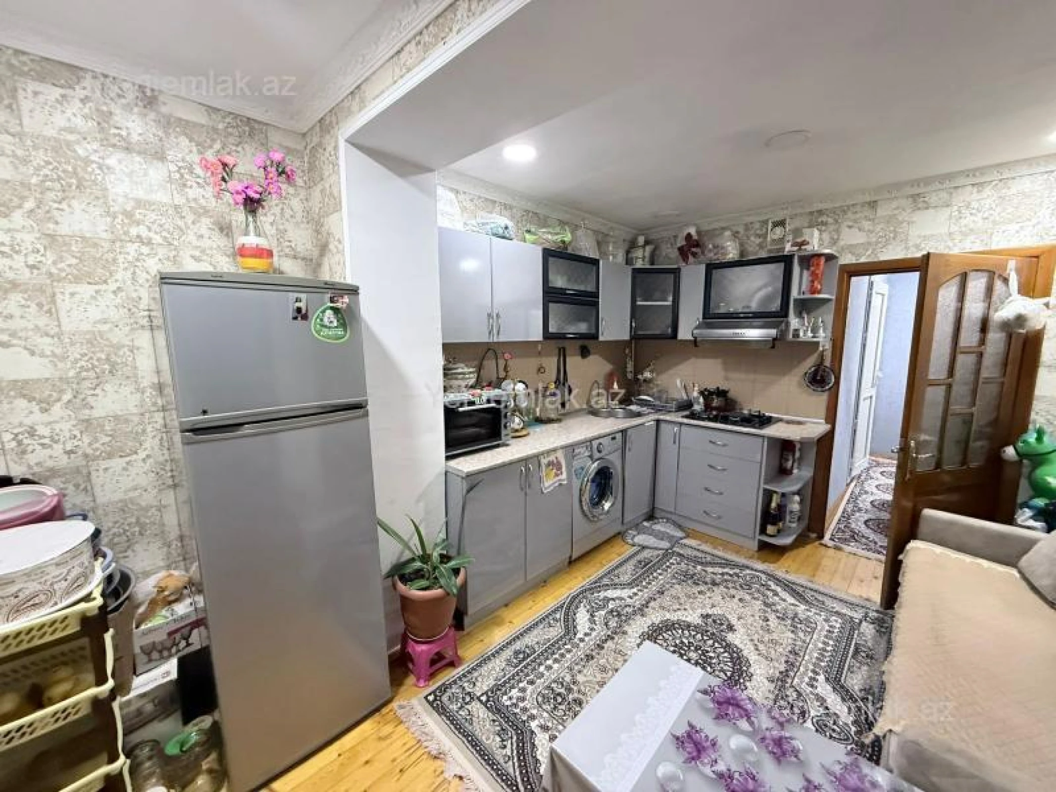 Satılır 2 otaqlı köhnə tikili 54 m²
