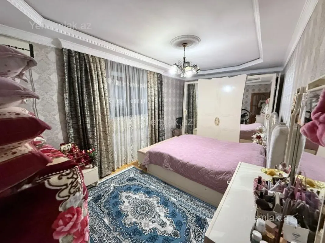 Satılır 2 otaqlı köhnə tikili 54 m²
