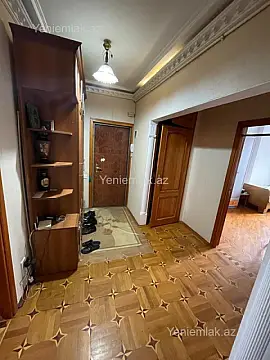 Satılır 3 otaqlı köhnə tikili 76 m²