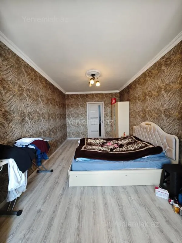 Satılır 2 otaqlı köhnə tikili 60 m²