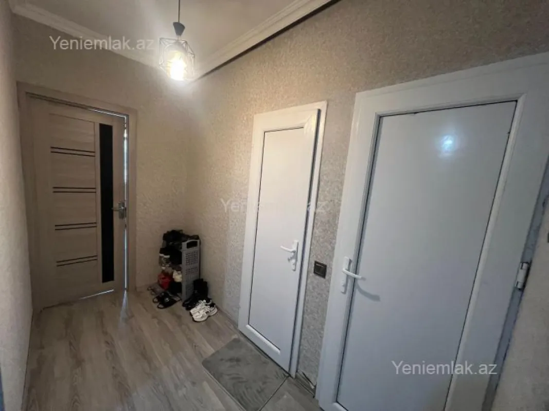 Satılır 2 otaqlı köhnə tikili 60 m²