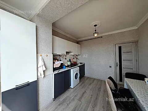 Satılır 2 otaqlı köhnə tikili 60 m²
