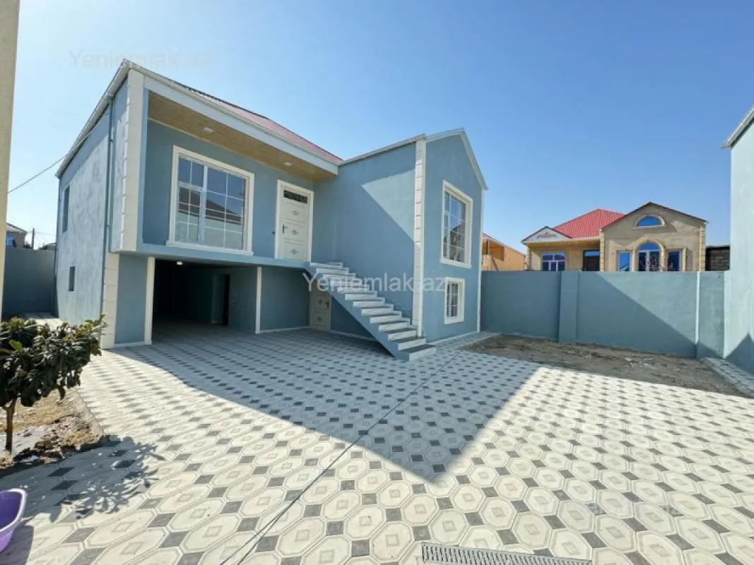Satılır 4 otaqlı həyət evi 160 m²
