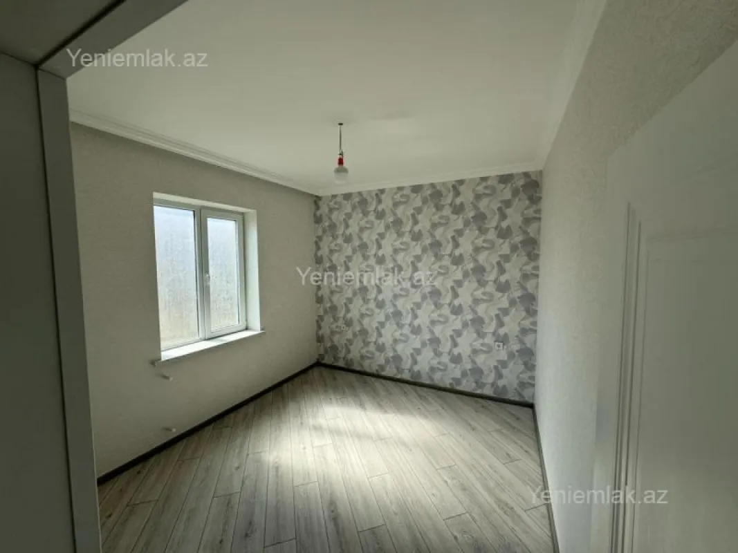 Satılır 4 otaqlı həyət evi 160 m²