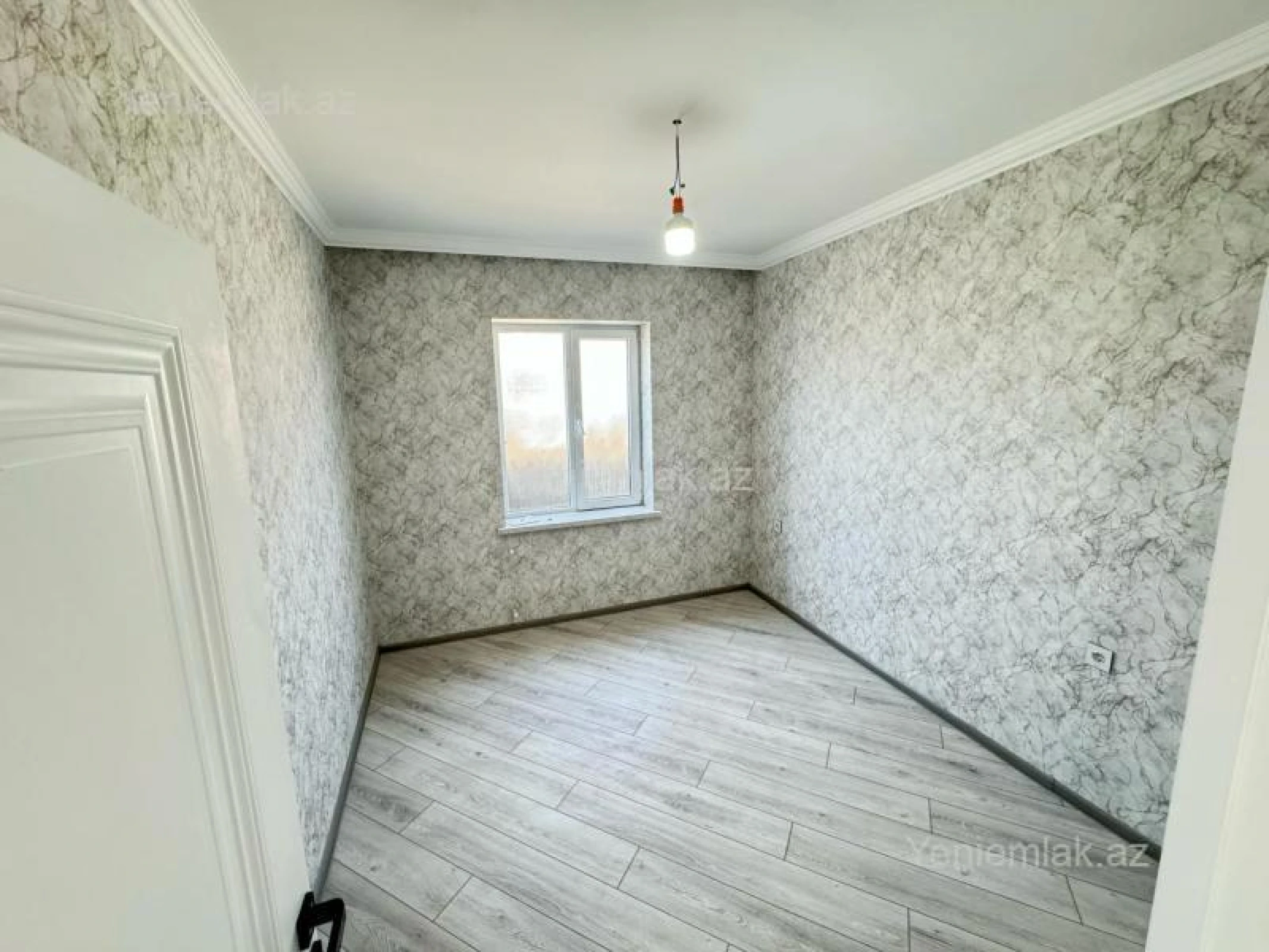Satılır 4 otaqlı həyət evi 160 m²