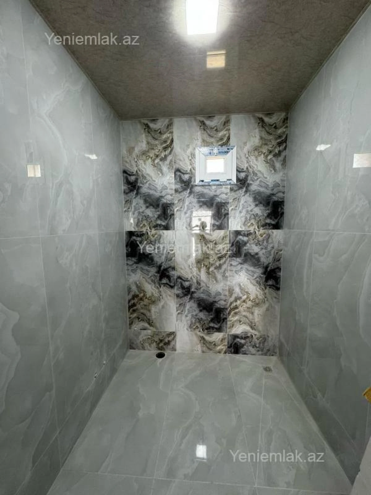 Satılır 4 otaqlı həyət evi 160 m²