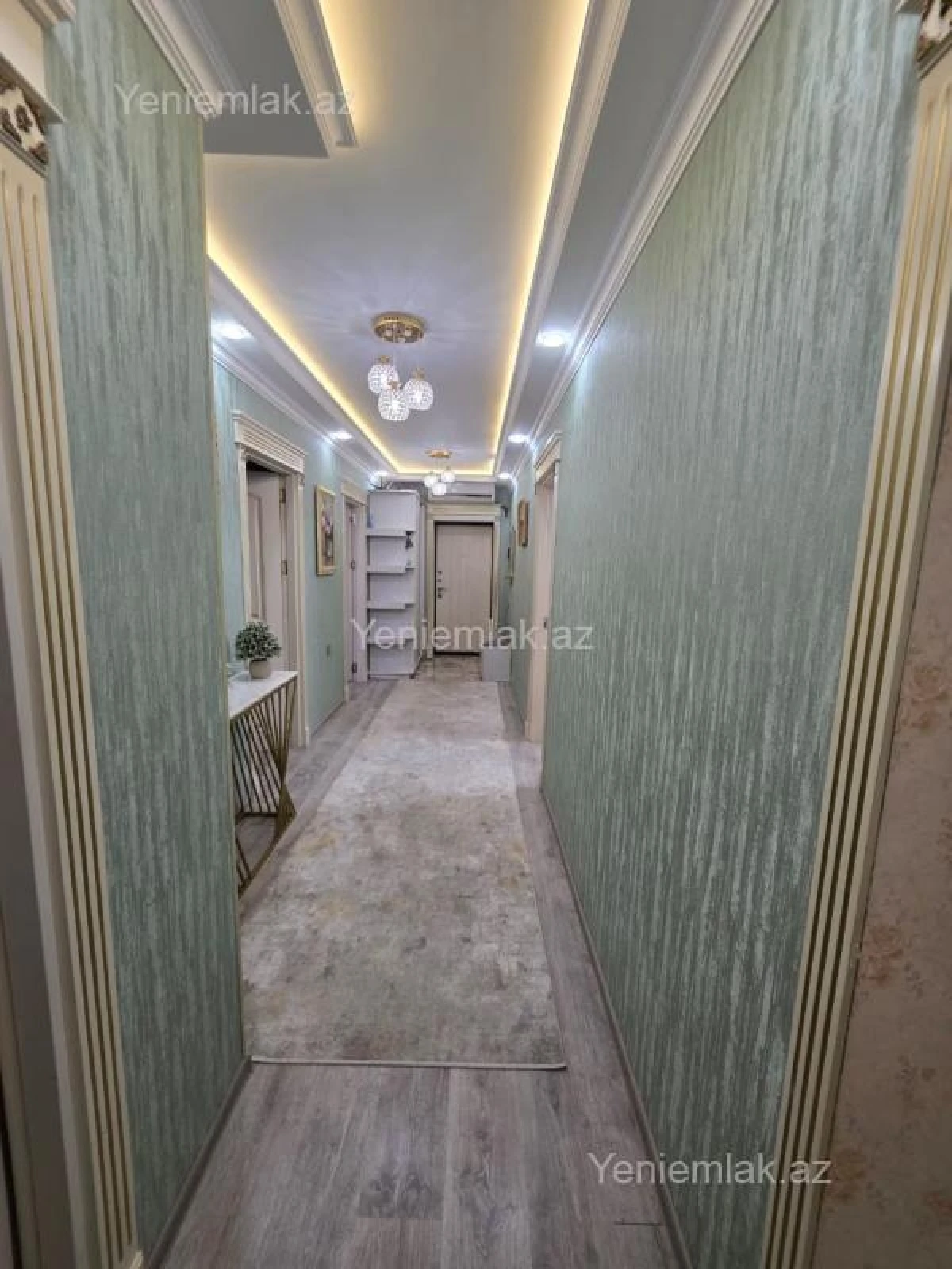 Satılır 4 otaqlı köhnə tikili 115 m²